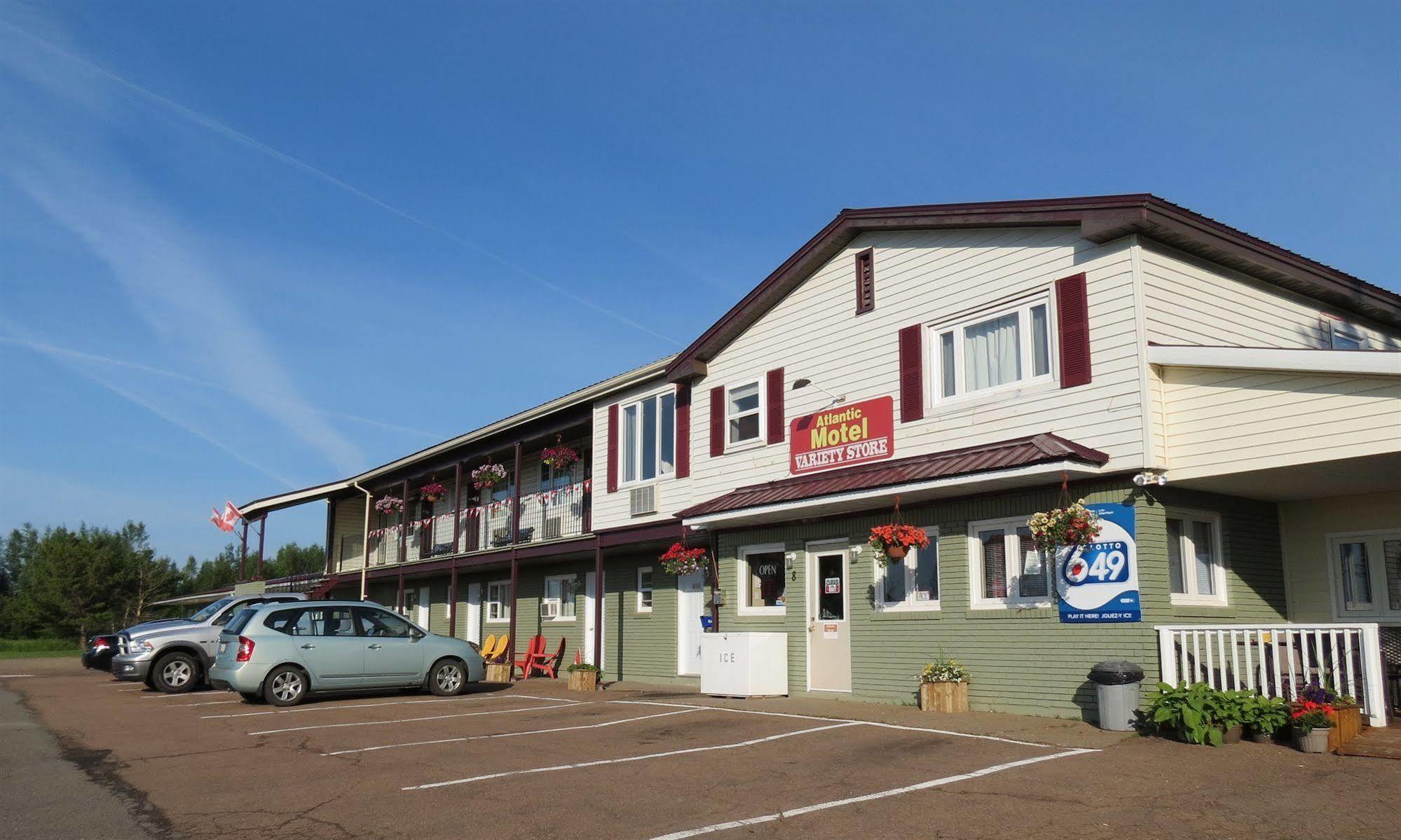 Atlantic Motel Berry Mills Buitenkant foto